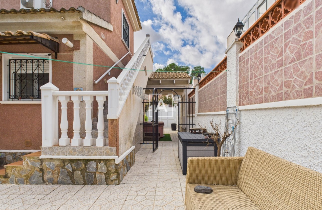 Resale - Townhouse - Pinar de Campoverde