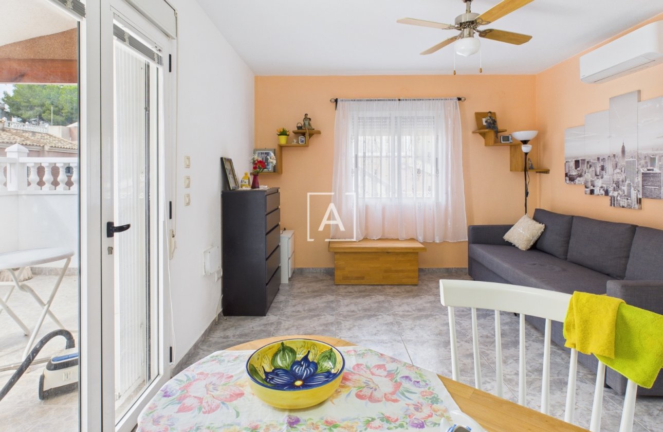 Resale - Townhouse - Pinar de Campoverde