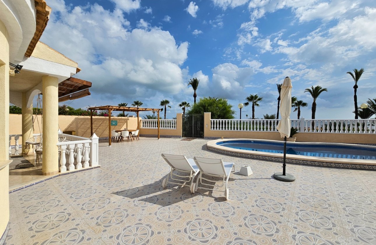 Resale - Villa - Los Urrutias - Estrella De Mar