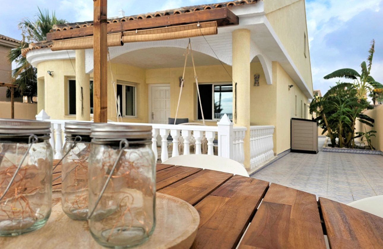 Resale - Villa - Los Urrutias - Estrella De Mar