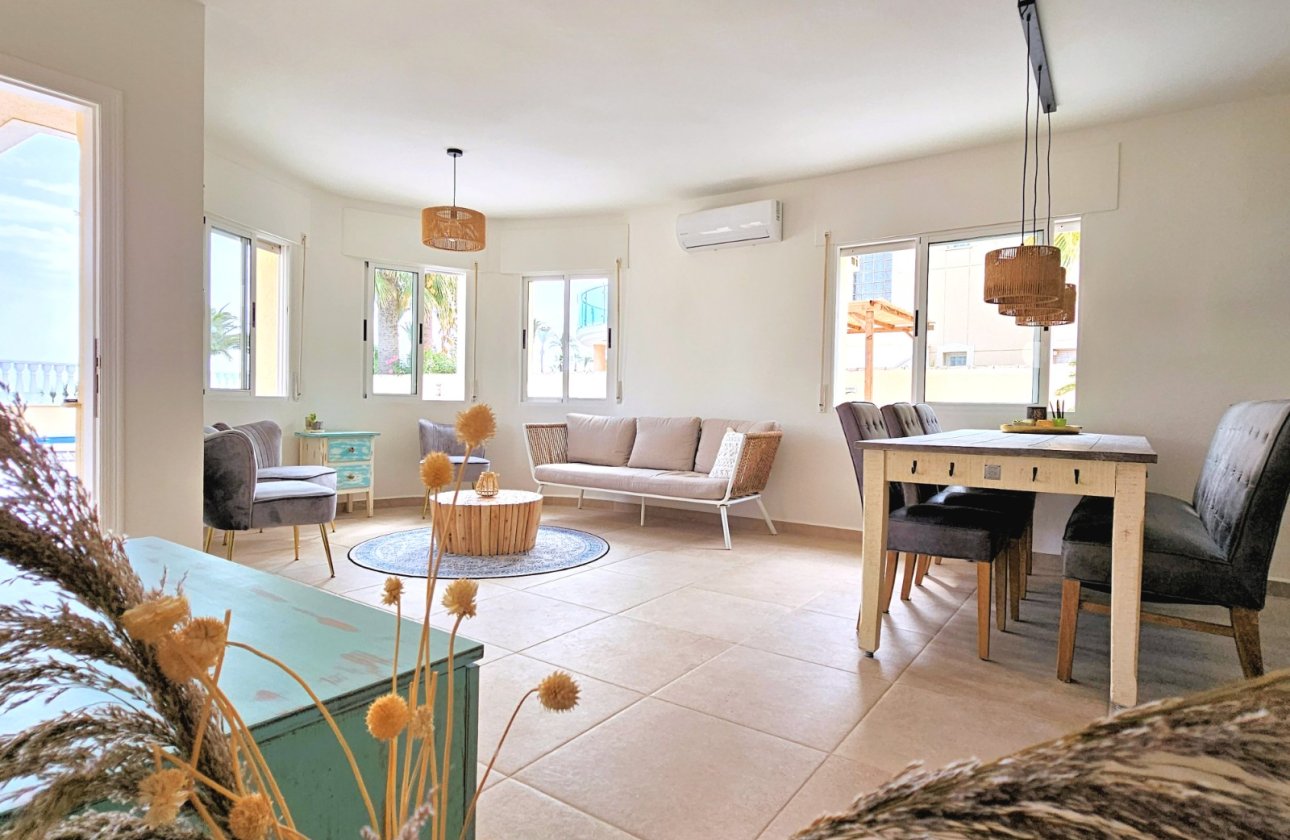 Resale - Villa - Los Urrutias - Estrella De Mar