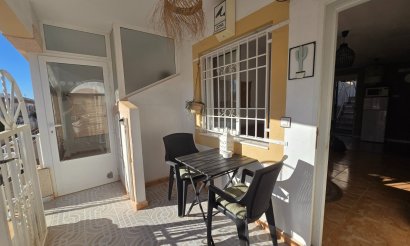 Resale - Apartment / flat - Torrevieja - El limonar