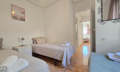 Resale - Apartment / flat - Torrevieja - El limonar