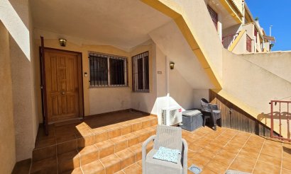 Resale - Apartment / flat - Orihuela Costa - La Zenia