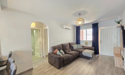 Resale - Apartment / flat - Orihuela Costa - La Zenia