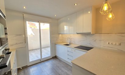 Resale - Apartment / flat - Orihuela Costa - La Zenia