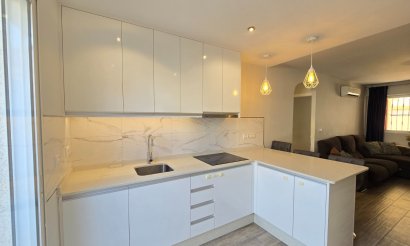 Resale - Apartment / flat - Orihuela Costa - La Zenia