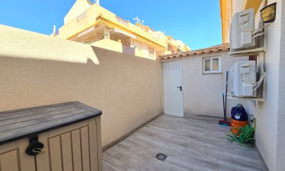Resale - Apartment / flat - Orihuela Costa - La Zenia