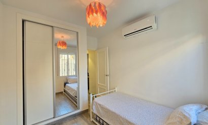 Resale - Apartment / flat - Orihuela Costa - La Zenia