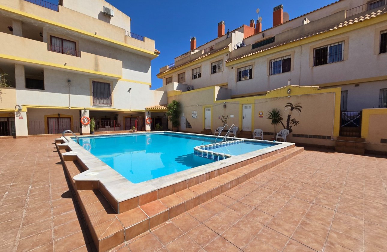 Resale - Apartment / flat - Orihuela Costa - La Zenia