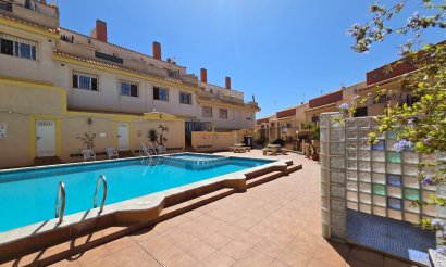 Resale - Apartment / flat - Orihuela Costa - La Zenia