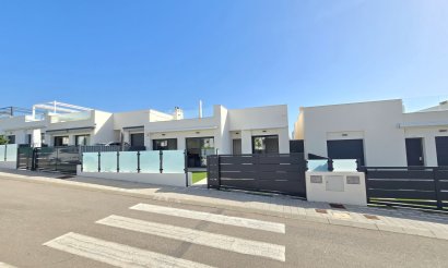 Resale - Villa - Pilar de la Horadada - Lo Romero Golf