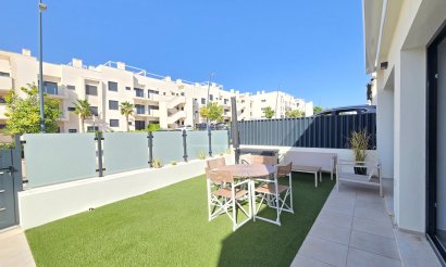 Resale - Villa - Pilar de la Horadada - Lo Romero Golf