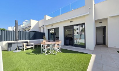 Resale - Villa - Pilar de la Horadada - Lo Romero Golf