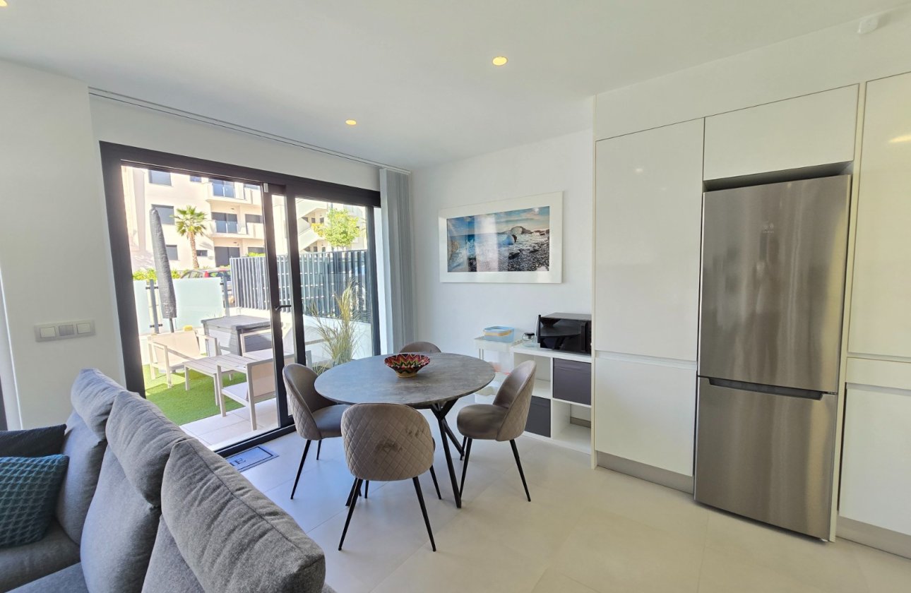 Resale - Villa - Pilar de la Horadada - Lo Romero Golf