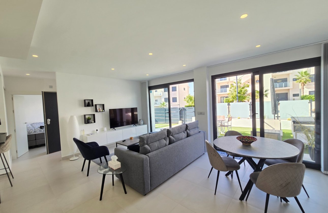 Resale - Villa - Pilar de la Horadada - Lo Romero Golf