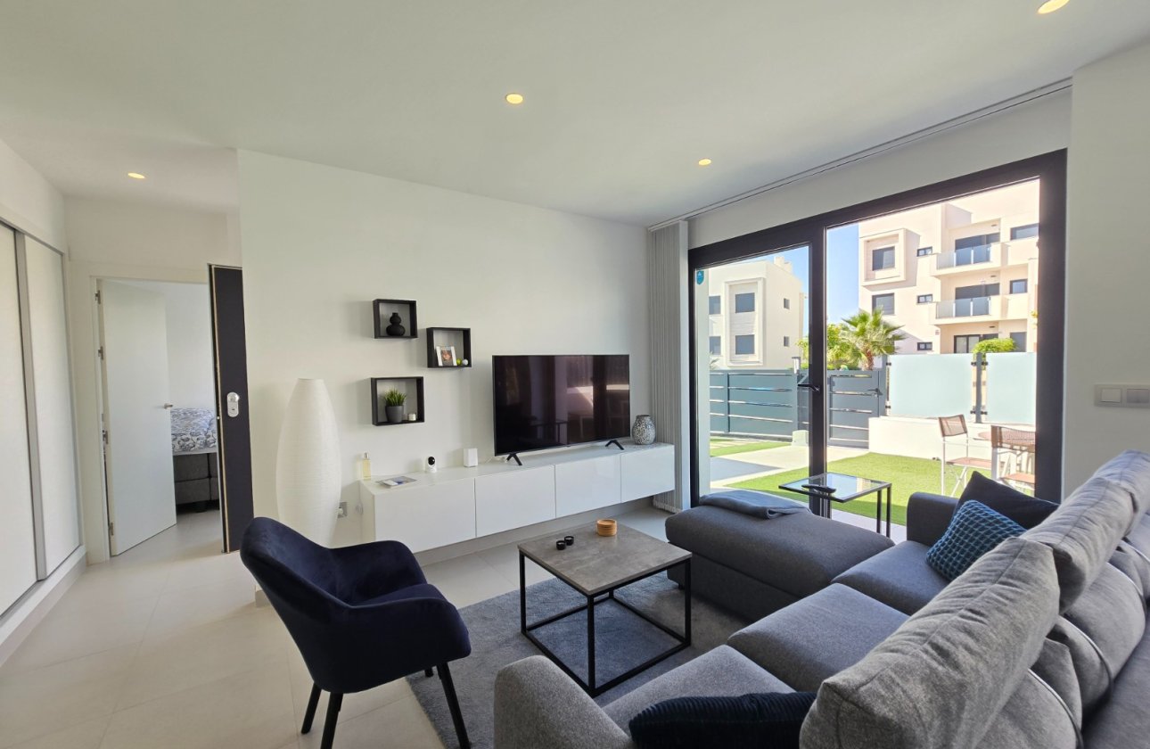 Resale - Villa - Pilar de la Horadada - Lo Romero Golf