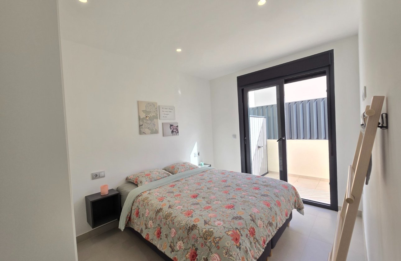 Resale - Villa - Pilar de la Horadada - Lo Romero Golf