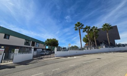 Resale - Apartment / flat - Orihuela Costa - Los Dolses