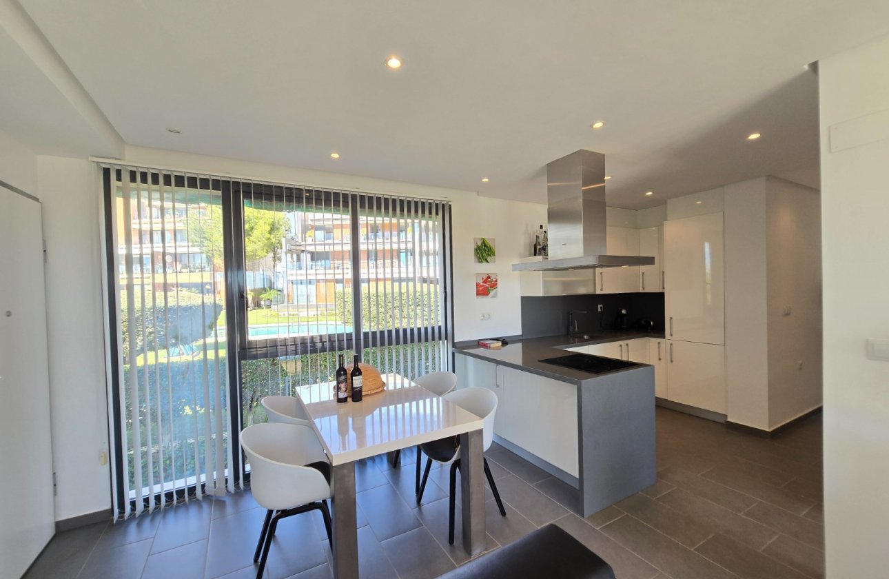 Resale - Apartment / flat - Orihuela Costa - Los Dolses