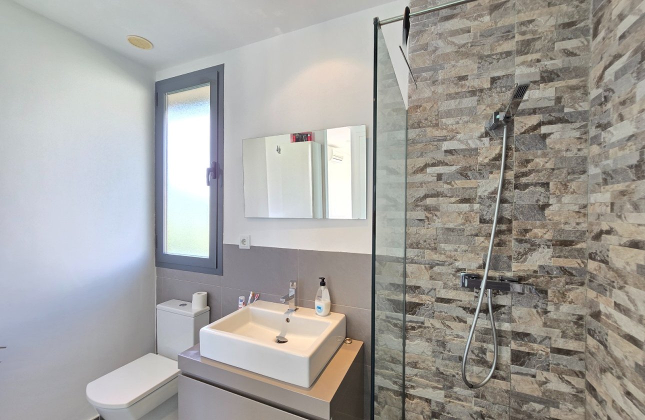 Resale - Apartment / flat - Orihuela Costa - Los Dolses