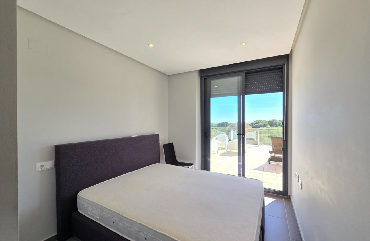 Resale - Apartment / flat - Orihuela Costa - Los Dolses