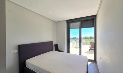 Resale - Apartment / flat - Orihuela Costa - Los Dolses