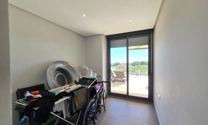 Resale - Apartment / flat - Orihuela Costa - Los Dolses