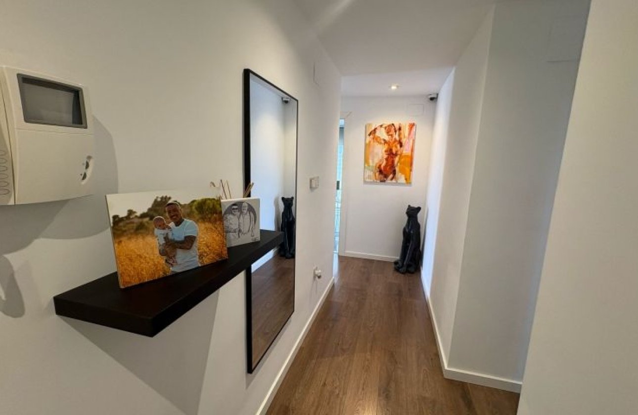 Resale - Apartment / flat - Elche