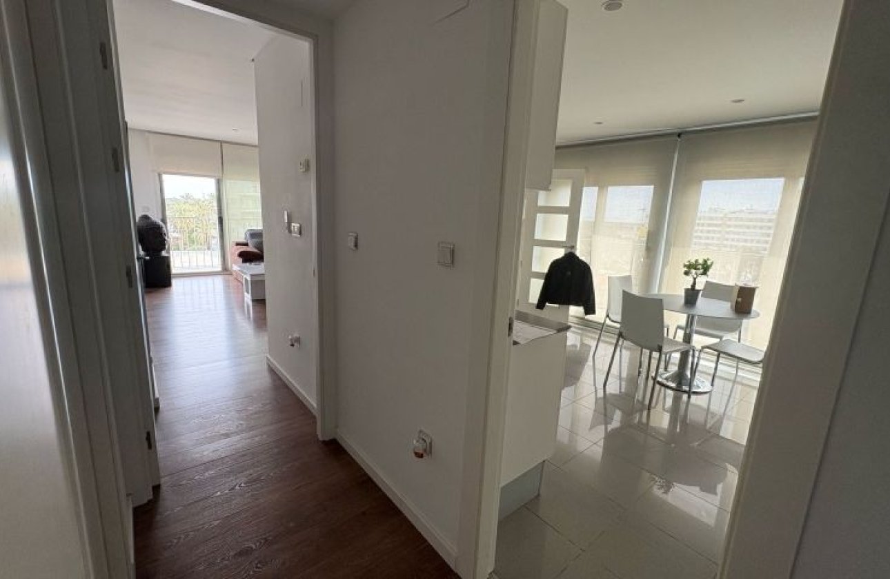 Resale - Apartment / flat - Elche