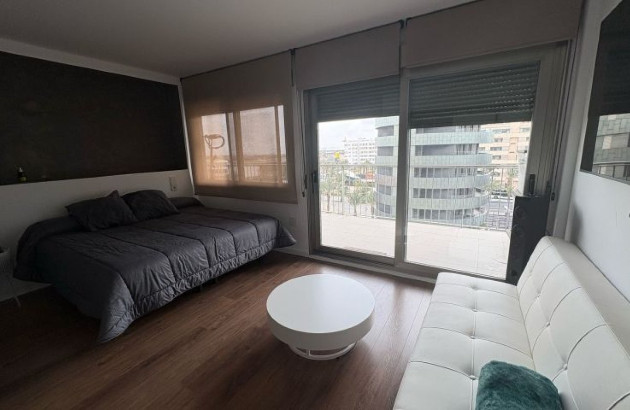 Resale - Apartment / flat - Elche