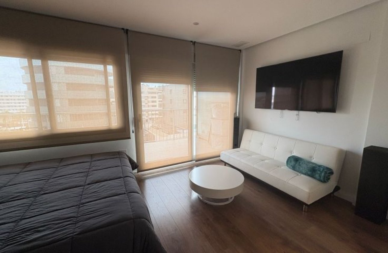 Resale - Apartment / flat - Elche