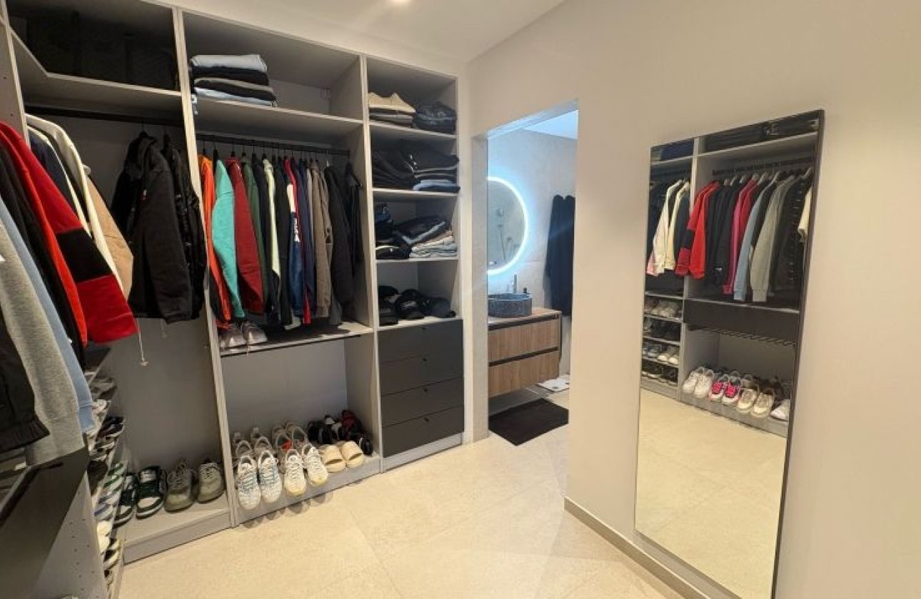 Resale - Apartment / flat - Elche