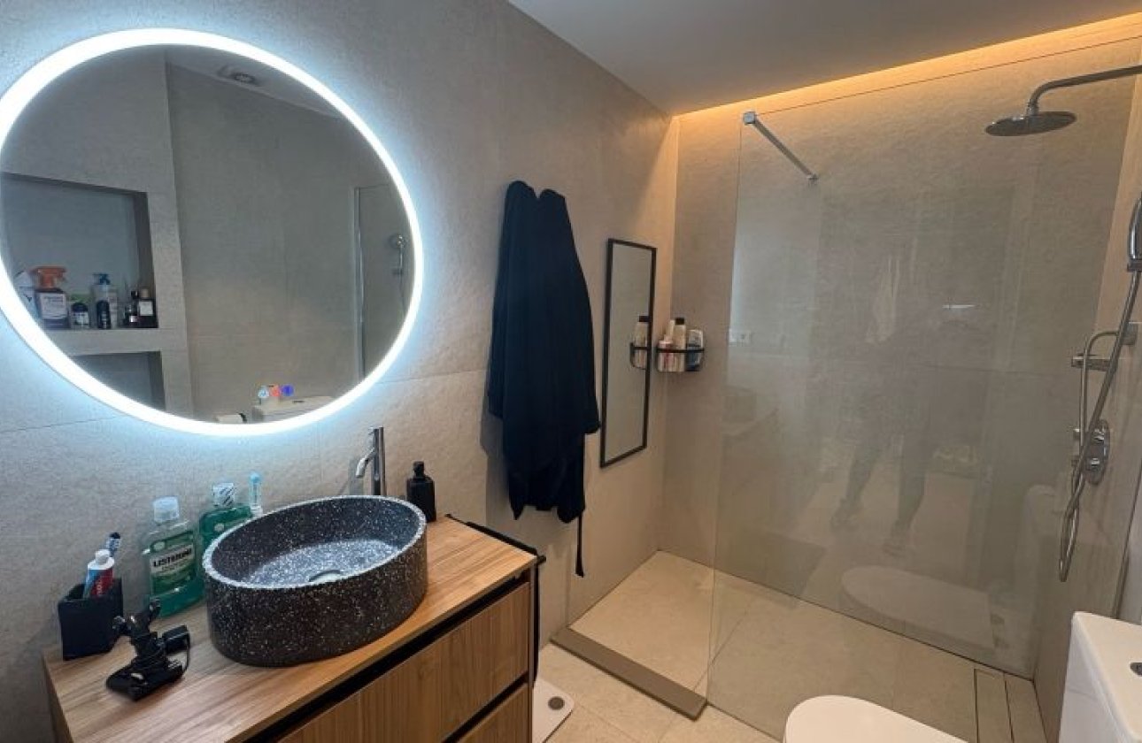 Resale - Apartment / flat - Elche