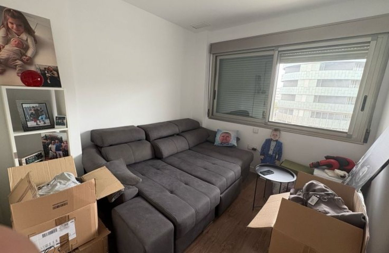 Resale - Apartment / flat - Elche