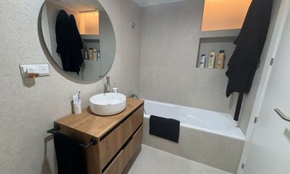 Resale - Apartment / flat - Elche