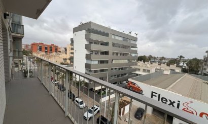 Resale - Apartment / flat - Elche