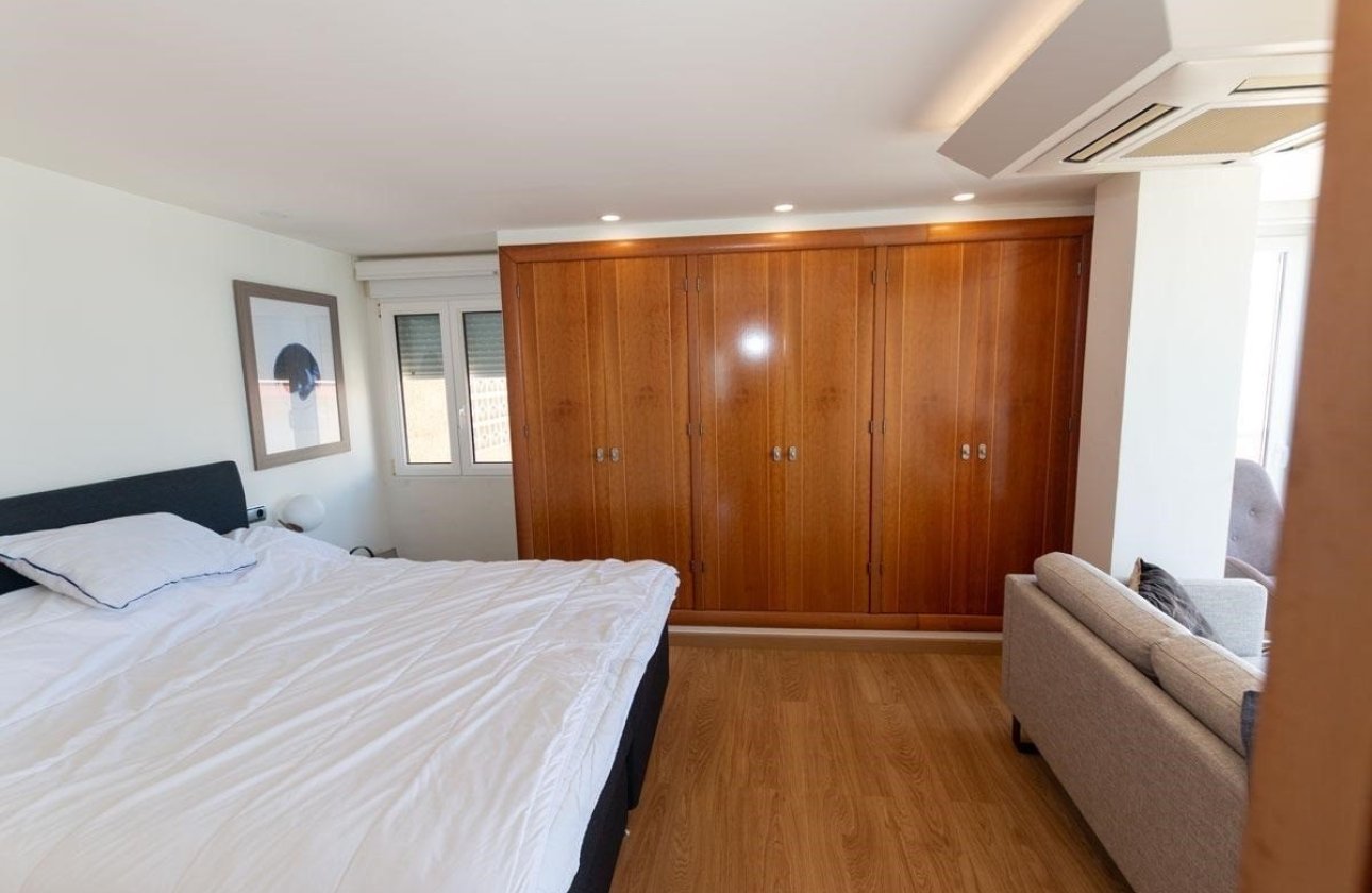 Resale - Apartment / flat - Torrevieja - Playa Del Cura