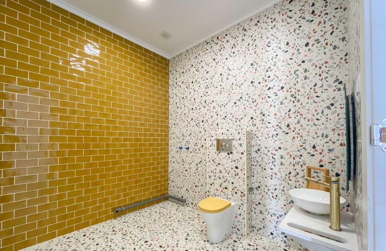 Resale - Villa - Torrevieja - Aguas Nuevas