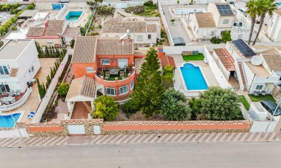 Resale - Villa - Torrevieja - La Siesta
