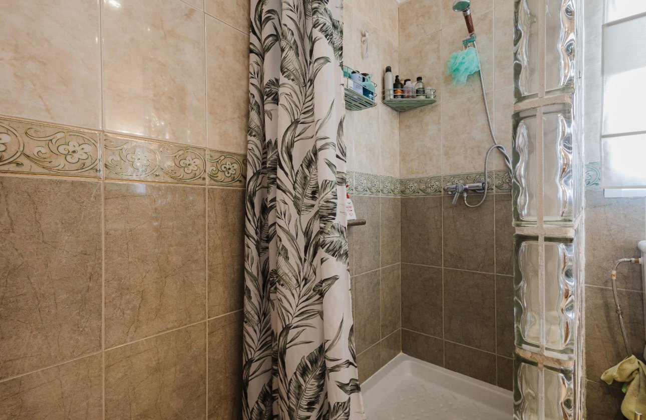 Resale - Villa - Torrevieja - La Siesta