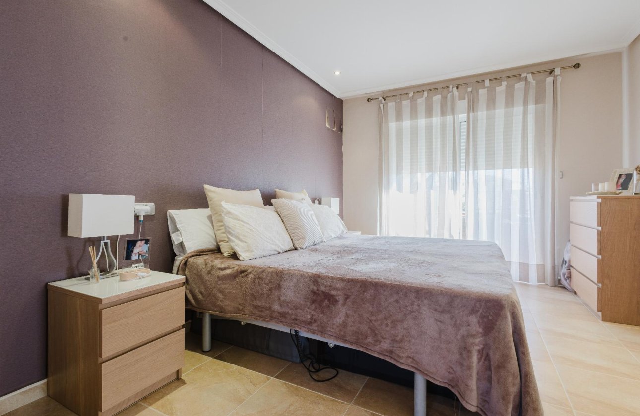 Resale - Villa - Torrevieja - La Siesta