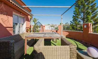 Resale - Villa - Torrevieja - La Siesta