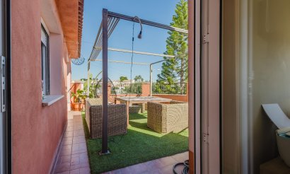 Resale - Villa - Torrevieja - La Siesta