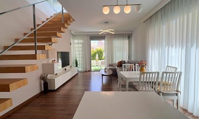 Resale - Villa - Pilar de la Horadada - Pueblo Latino