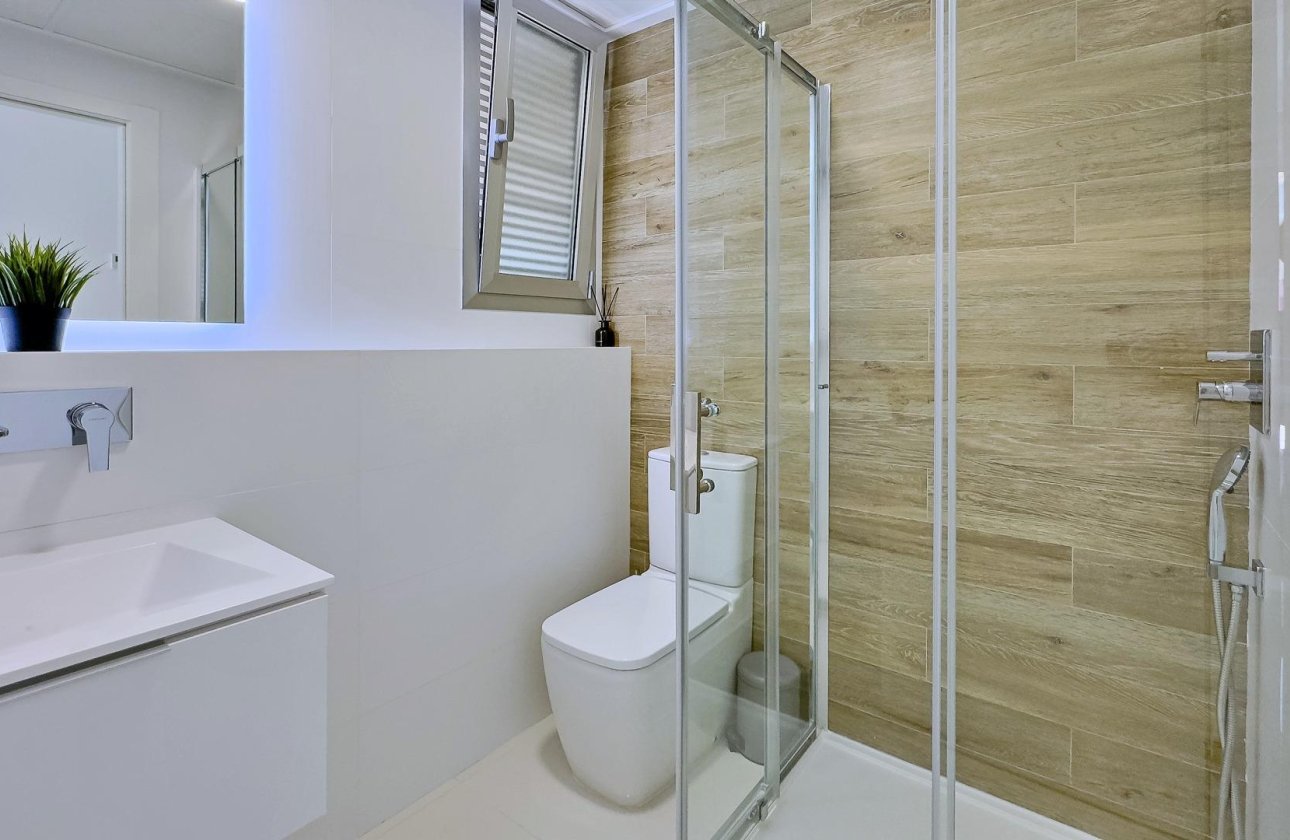 Resale - Villa - Pilar de la Horadada - Pueblo Latino