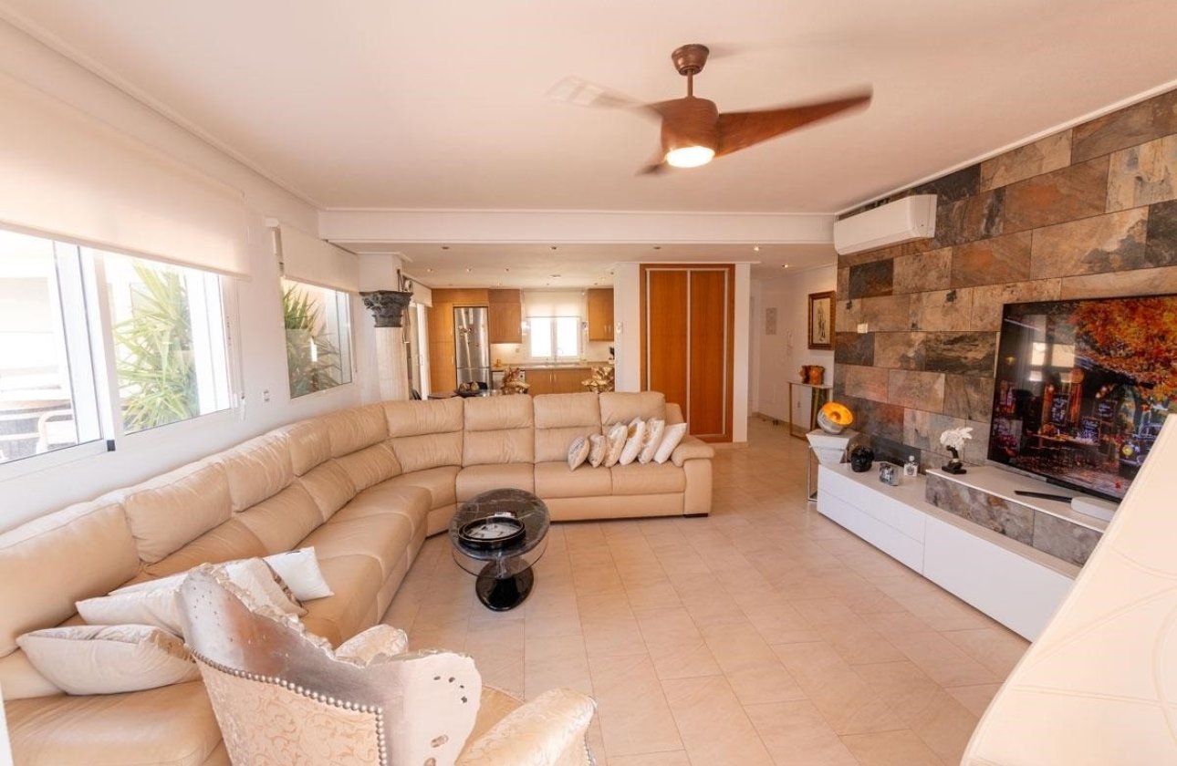 Resale - Apartment / flat - Orihuela Costa - Los Dolses