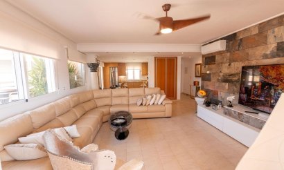Resale - Apartment / flat - Orihuela Costa - Los Dolses