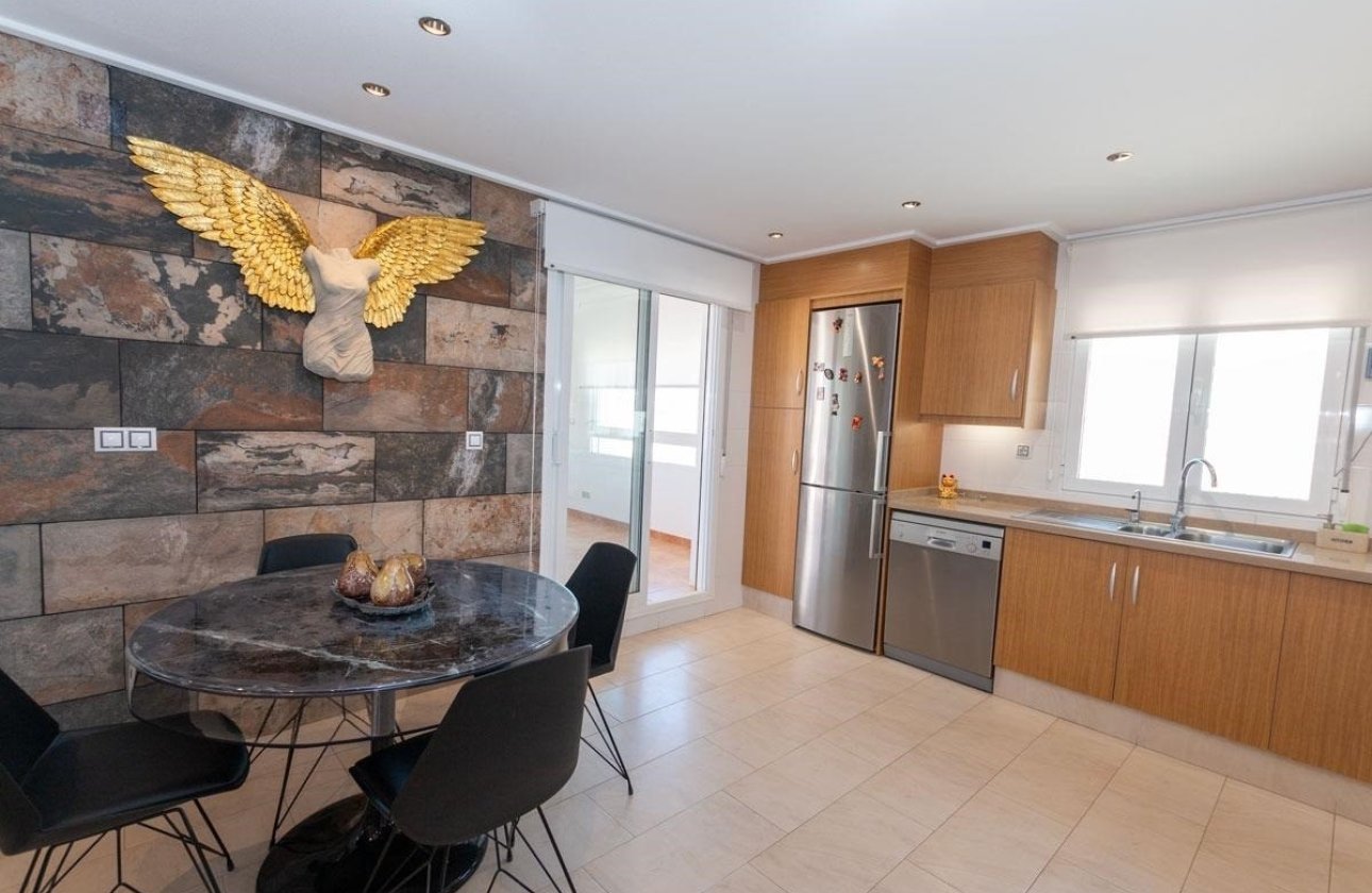 Resale - Apartment / flat - Orihuela Costa - Los Dolses