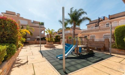 Resale - Apartment / flat - Orihuela Costa - Los Dolses